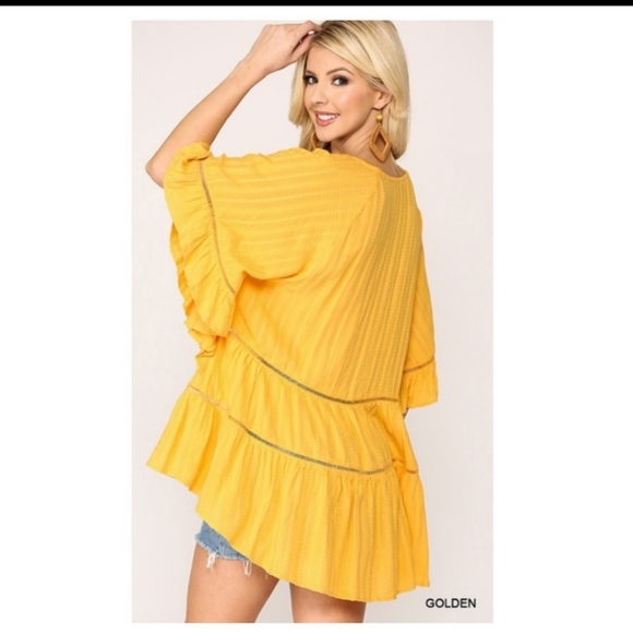 BUTTERFLY RUFFLE -GOLDEN PONCHO STYLE TOP- - Picture 6 of 8
